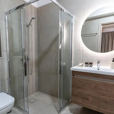 Orfanos Apartmán *